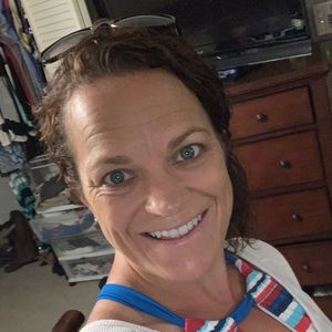 Meet your Posher, Christy